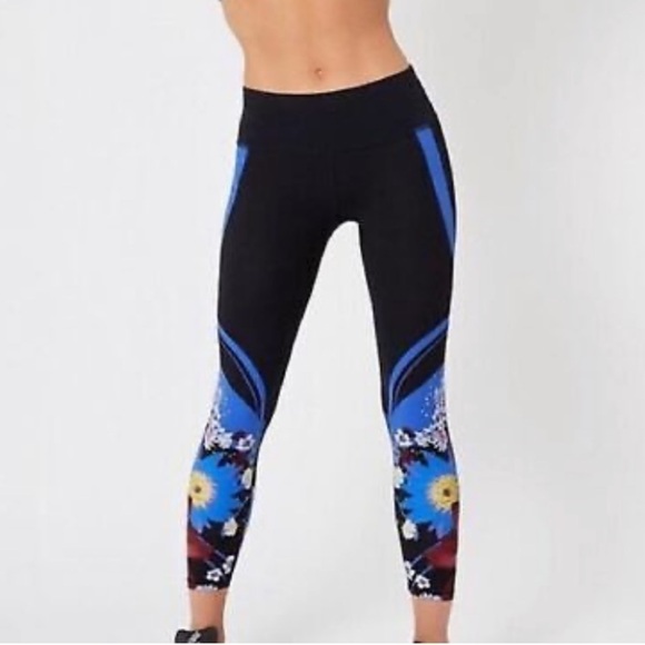 SWEATY BETTY Tokyo Blooms Power 7/8 Leggings Size Small - Picture 2 of 10